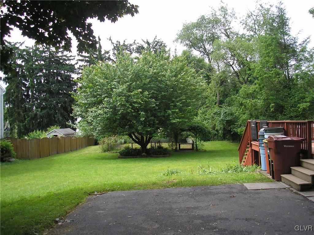 1228 Overlook Road Whitehall, PA 18052 - Photo 3 of 17 Gallery Image 3