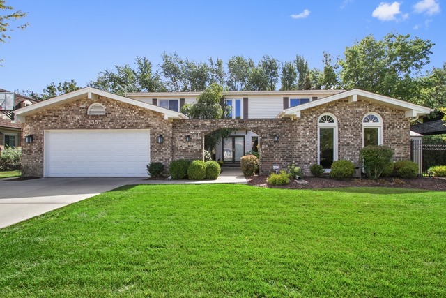 3357 Old Mill Road Northbrook, IL 60062 - Photo 1 of 25
