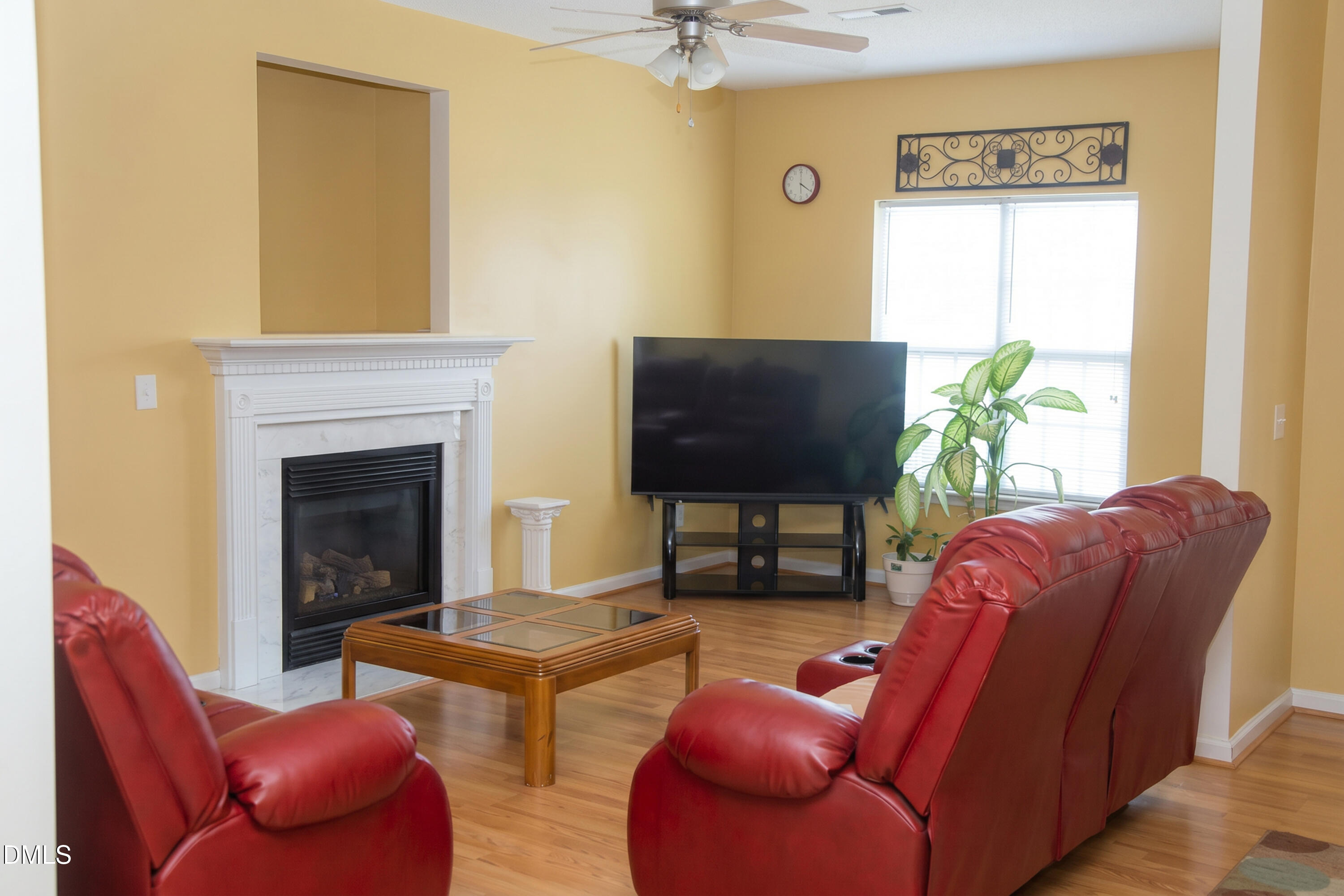 5406 Cowan Lane Raleigh, NC 27610 - Photo 6 of 15 Raleigh-4-topaz-denoise