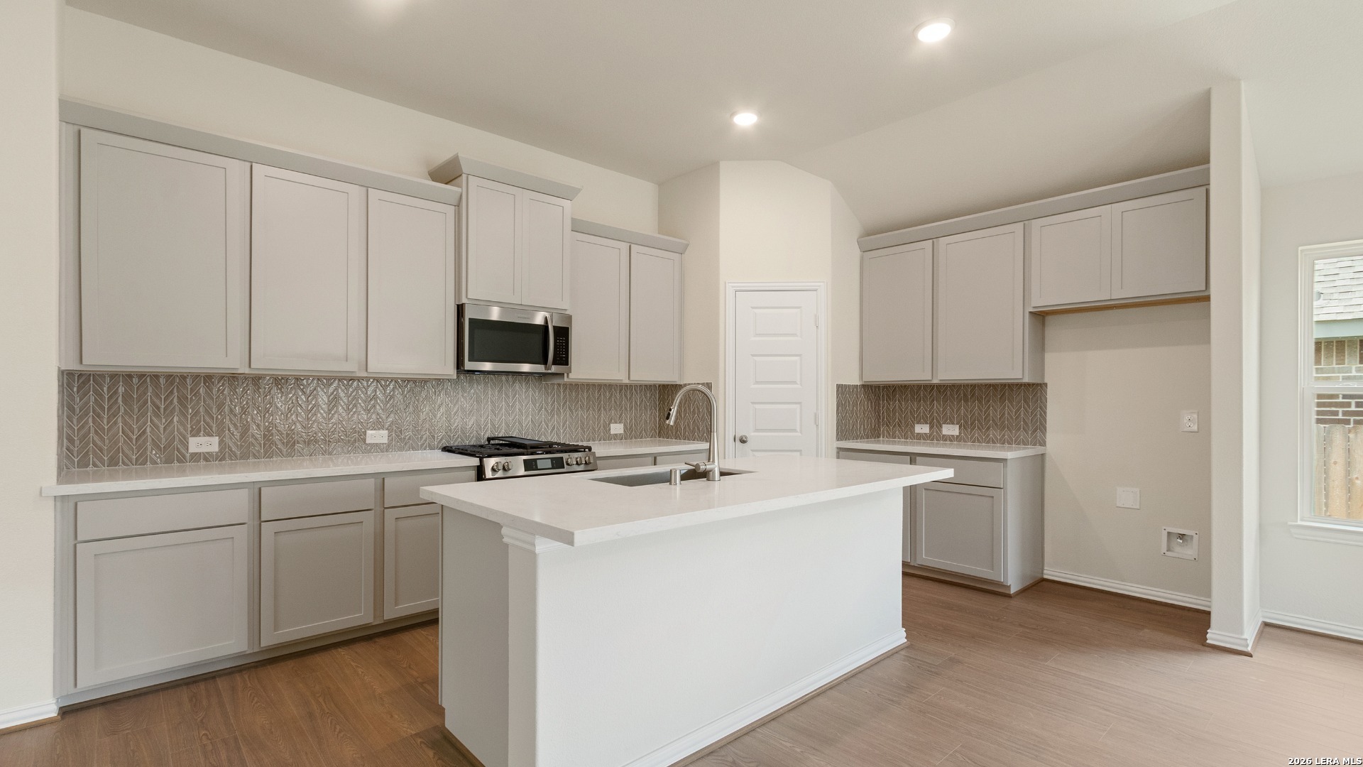 2113 Rivulet Street Seguin, TX 78155 - Photo 8 of 24 Gallery Image 8