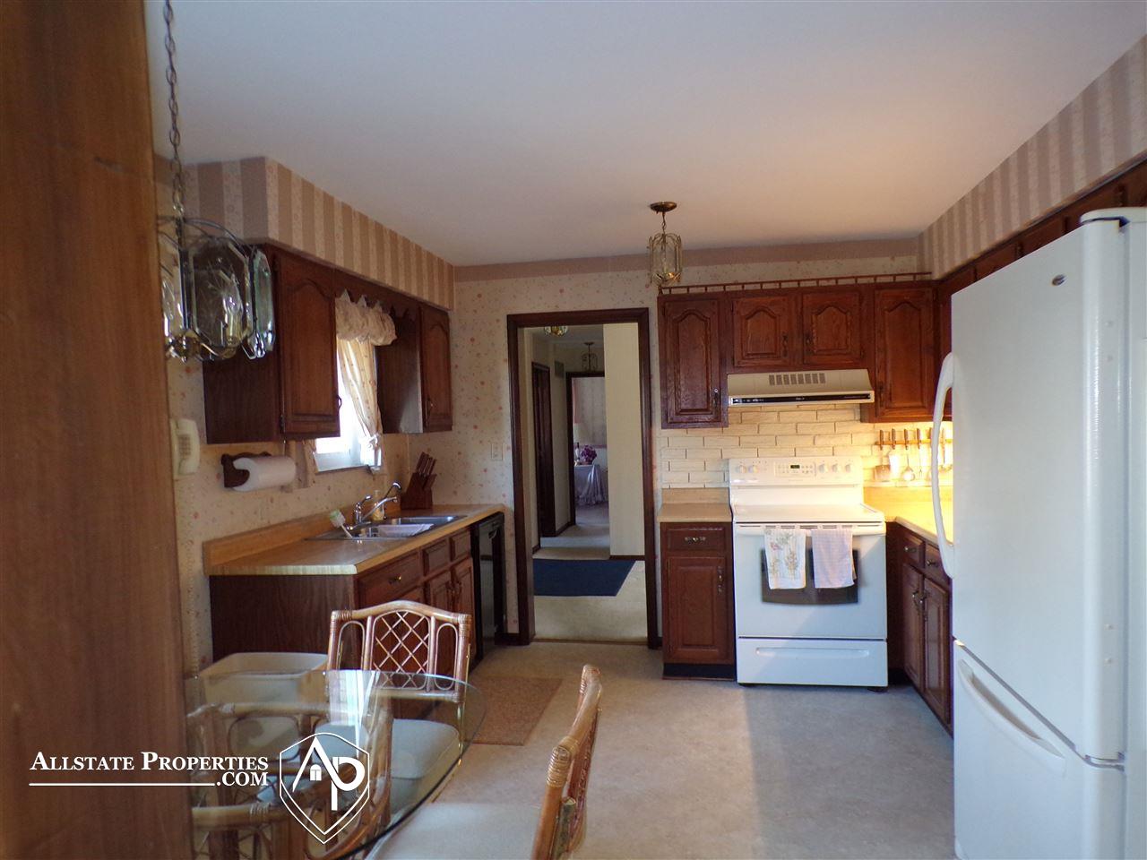 10098 East Atherton Road Davison, MI 48423 - Photo 8 of 46 50007560-7.JPG