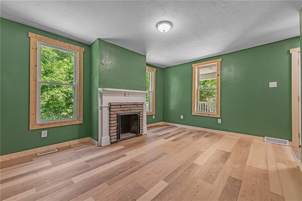 981 Middletown Road New Stanton, PA 15672 - Photo 8 of 25 Gallery Image 8