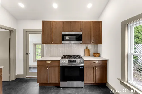 $299,900 | 1116 Atlantic Street Northwest, Grand Rapids, MI 49504