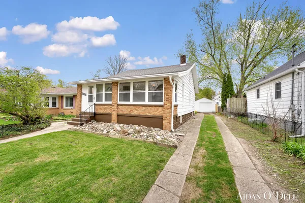 $299,900 | 1116 Atlantic Street Northwest, Grand Rapids, MI 49504