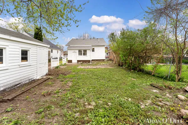 $299,900 | 1116 Atlantic Street Northwest, Grand Rapids, MI 49504