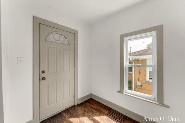 $299,900 | 1116 Atlantic Street Northwest, Grand Rapids, MI 49504