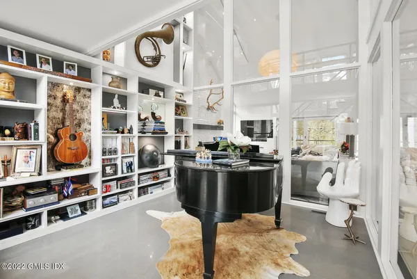 $27,500 | 10 Ricki-Beth Lane, Old Greenwich, CT 06870