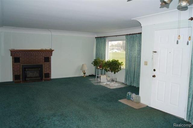 2 1177 Lapeer 025.jpg