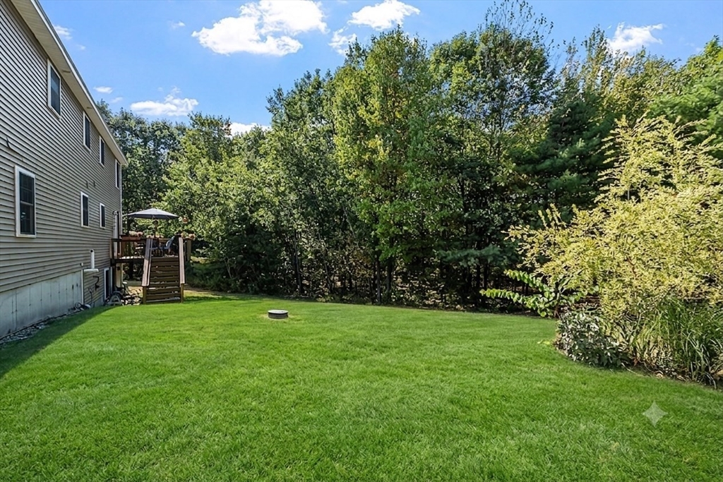 93 North Common Road Westminster, MA 01473 - Photo 7 of 37