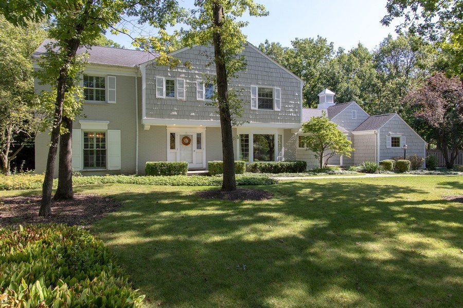567 Rockefeller Road Lake Forest, IL 60045 - Photo 1 of 1 a front view of house with yard and green space