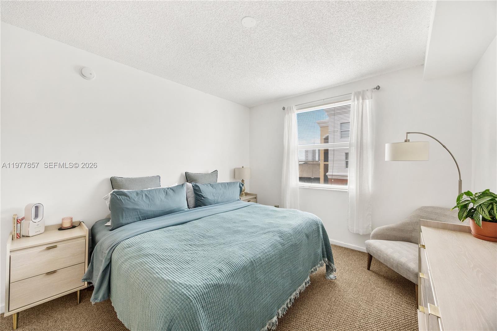 17100 North Bay Road, Unit 1810 Sunny Isles Beach, FL 33160 - Photo 18 of 36