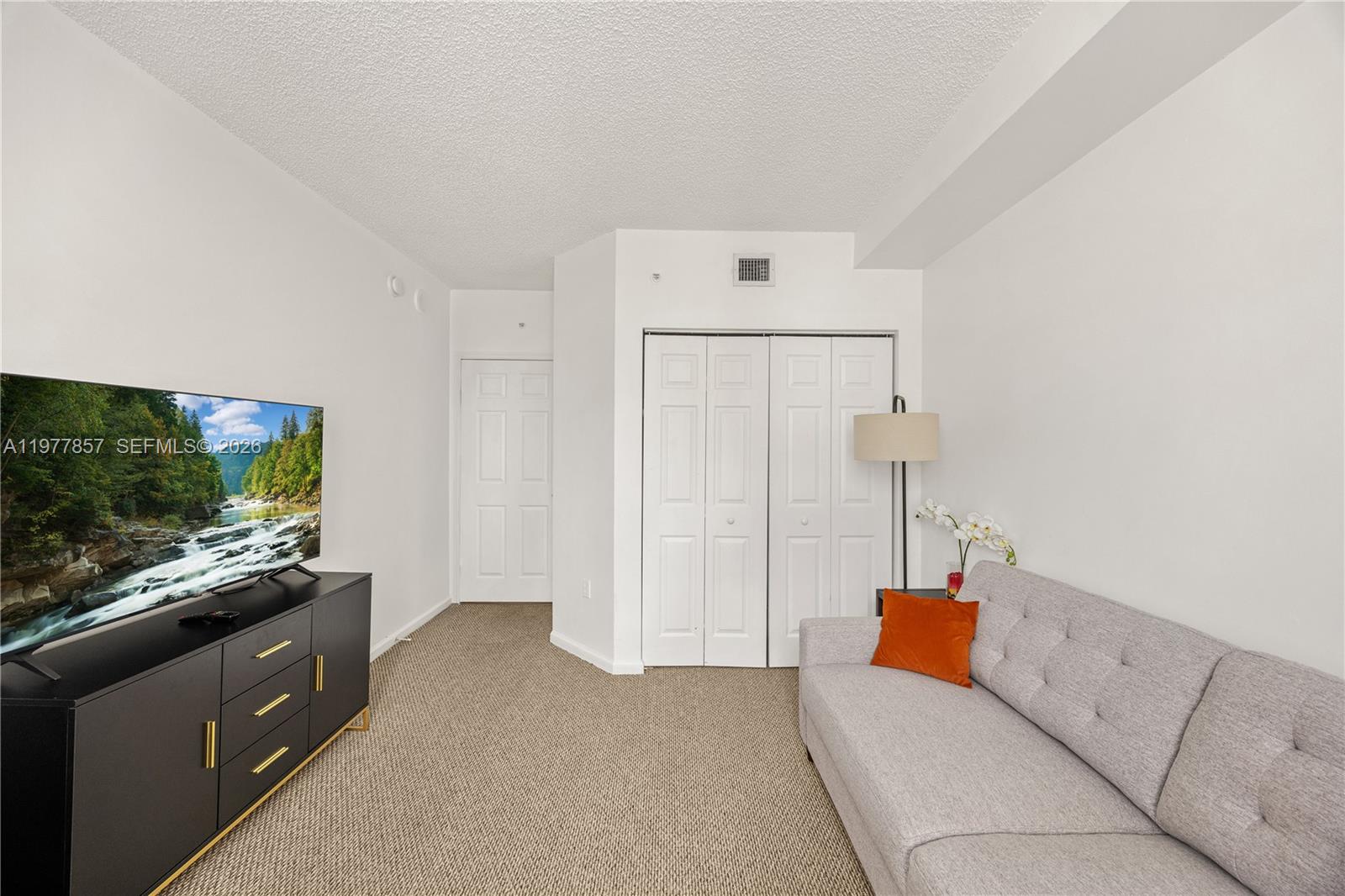 17100 North Bay Road, Unit 1810 Sunny Isles Beach, FL 33160 - Photo 24 of 36