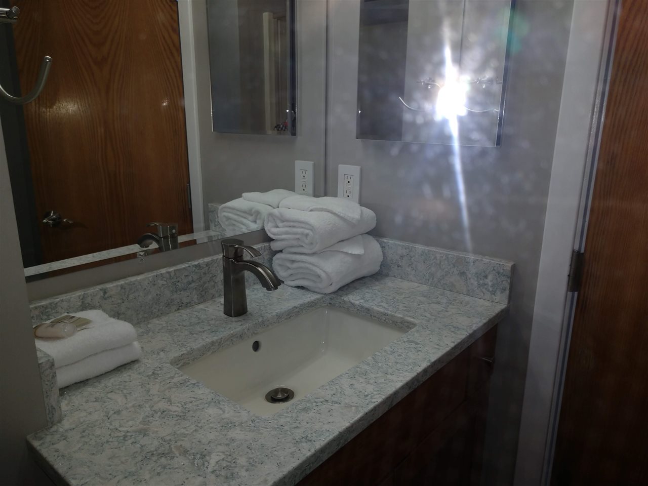 780 East Mountain Road, Unit B4 Killington, VT 05751 - Photo 21 of 25 Gallery Image 21