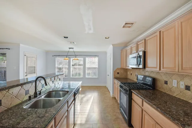 $2,300 | 15811 Vinemoss Lane, Cypress, TX 77429