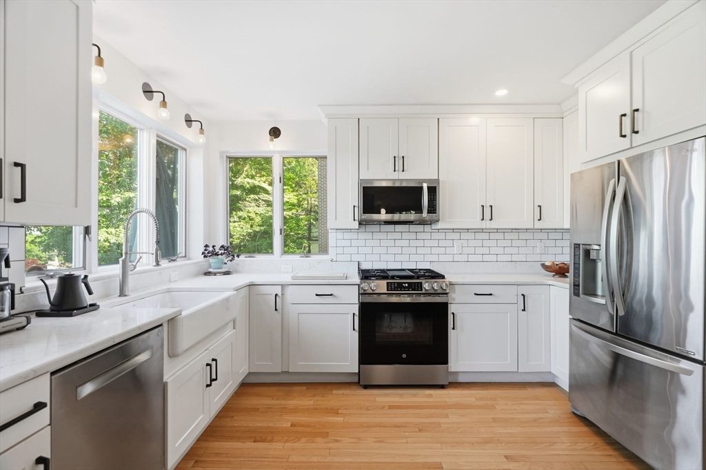24 Cedarwood Road Boston, MA 02130 - Photo 13 of 41