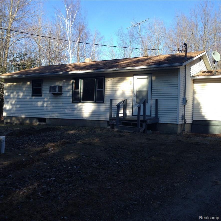 3545 Apache Road Vassar, MI 48768 - Photo 1 of 16 1 Front (2).JPG