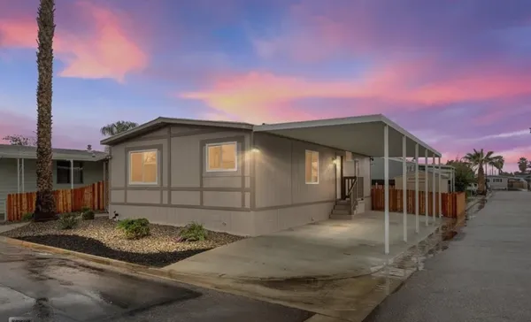$1,650 | 294 Florence Lane, Unit 294, Bakersfield, CA 93308