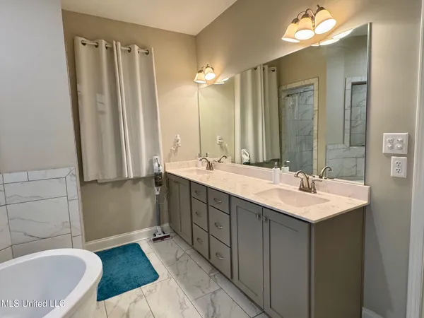 $335,500 | 521 Abey Lane, Hernando, MS 38632