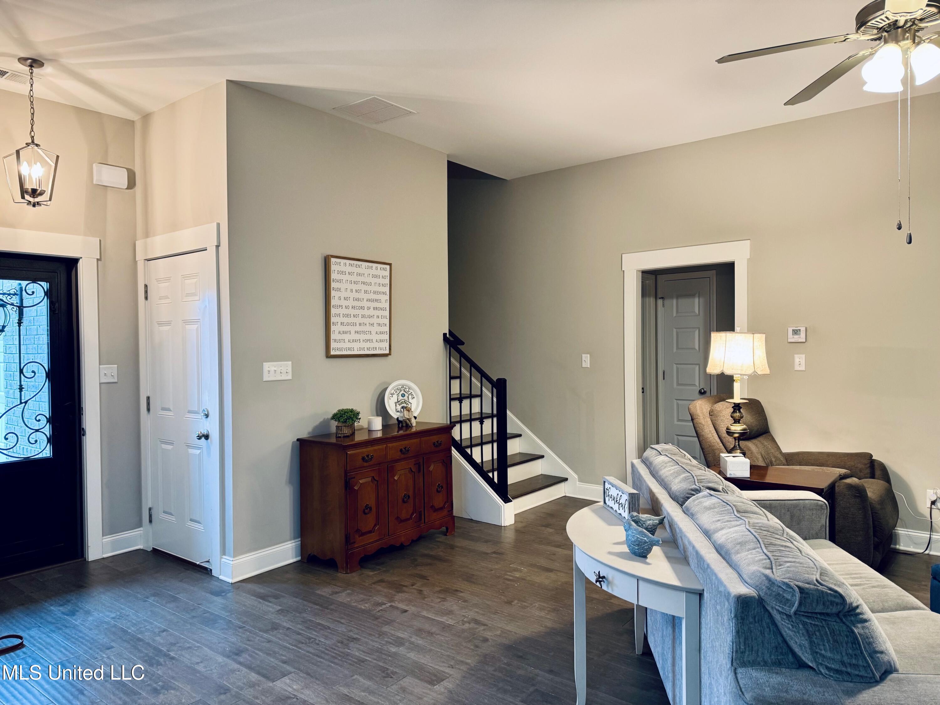 521 Abey Lane Hernando, MS 38632 - Photo 5 of 45 IMG_6871