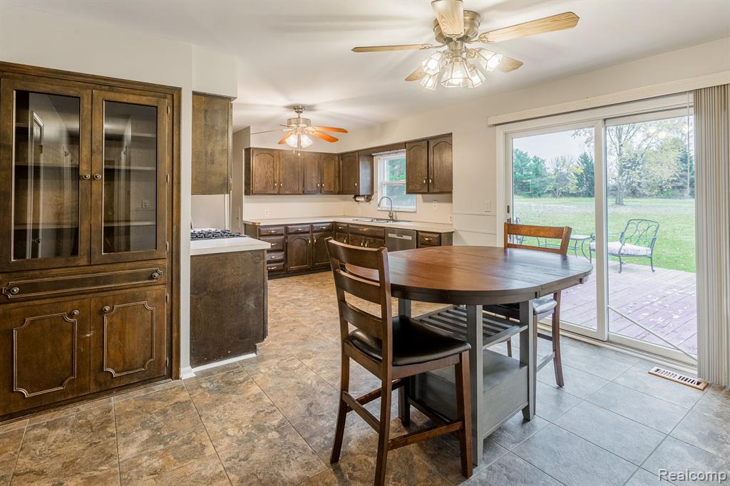 4117 West Ray Road Grand Blanc, MI 48439 - Photo 12 of 42