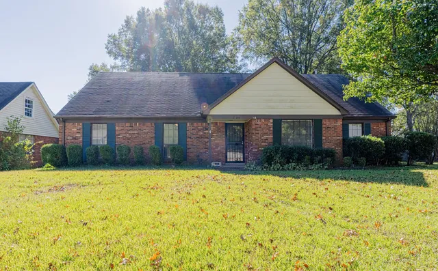 $360,000 | 7125 Crestridge Road, Memphis, TN 38119