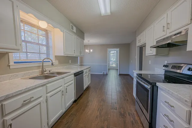 $360,000 | 7125 Crestridge Road, Memphis, TN 38119