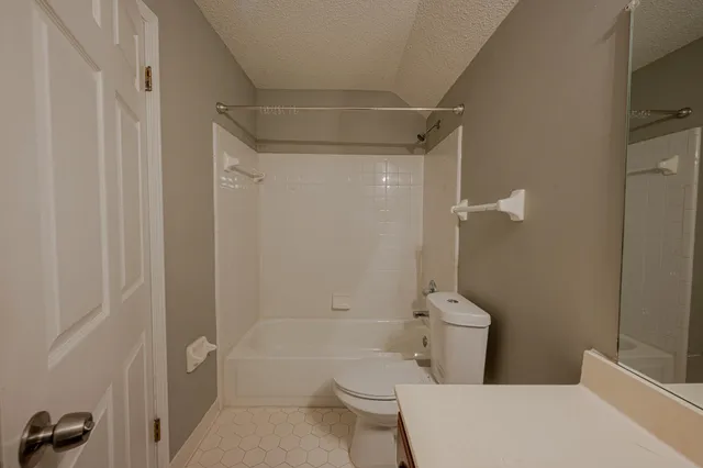 $360,000 | 7125 Crestridge Road, Memphis, TN 38119