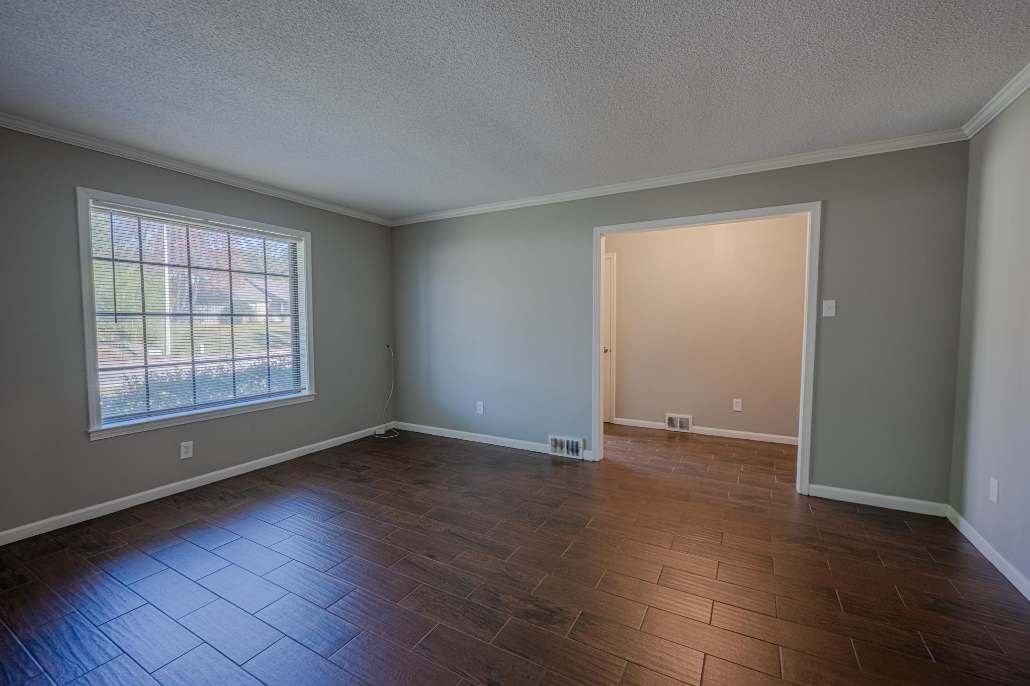 7125 Crestridge Road Memphis, TN 38119 - Photo 3 of 36