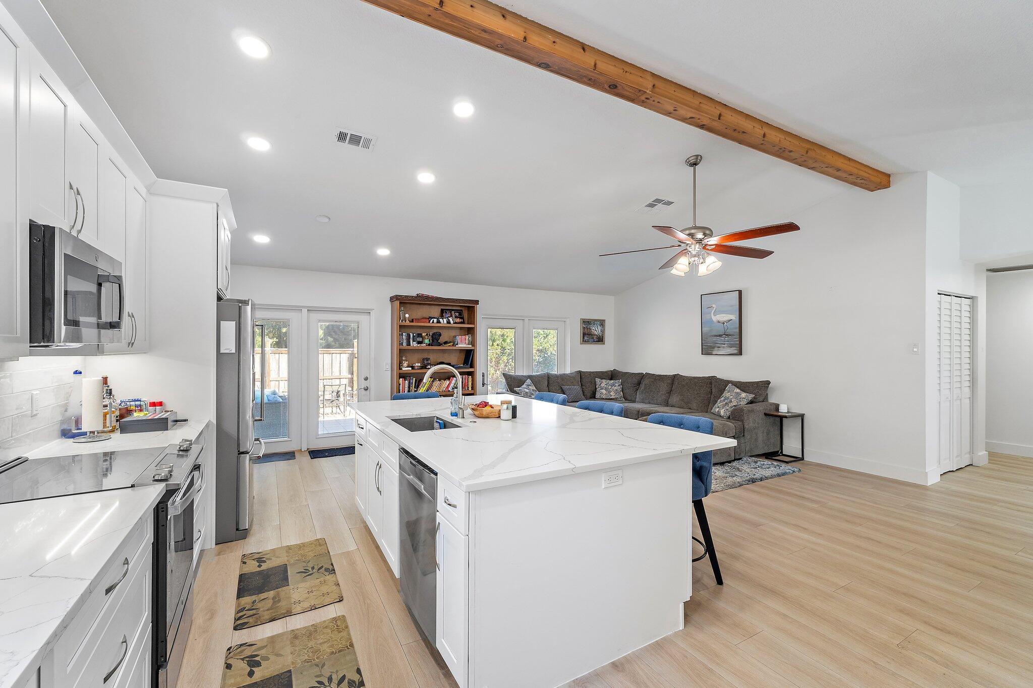 162 Greentree Circle Jupiter, FL 33458 - Photo 14 of 43 IMG_7892