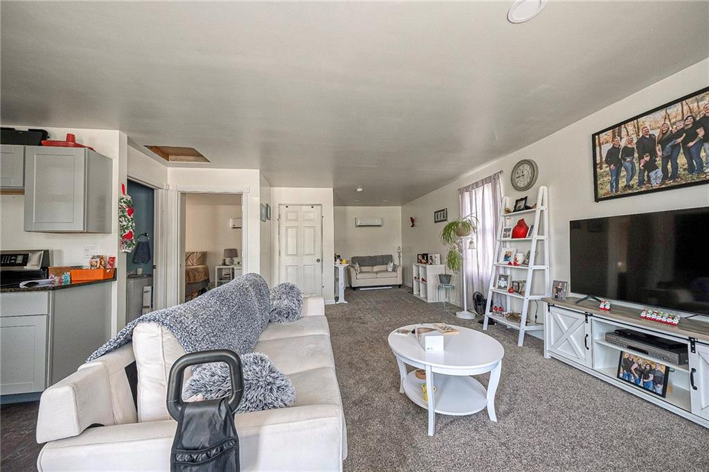 249 Washington Road, Unit 4 Waynesburg, PA 15370 - Photo 11 of 14 Unit 4 living room