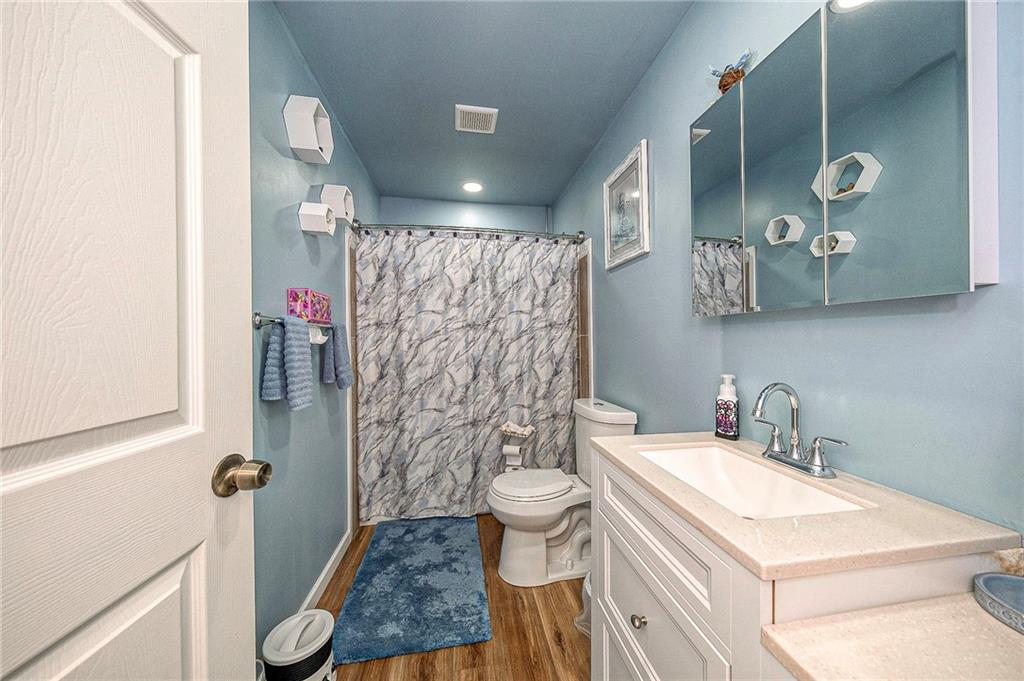 249 Washington Road, Unit 4 Waynesburg, PA 15370 - Photo 14 of 14 Unit 4 bathroom