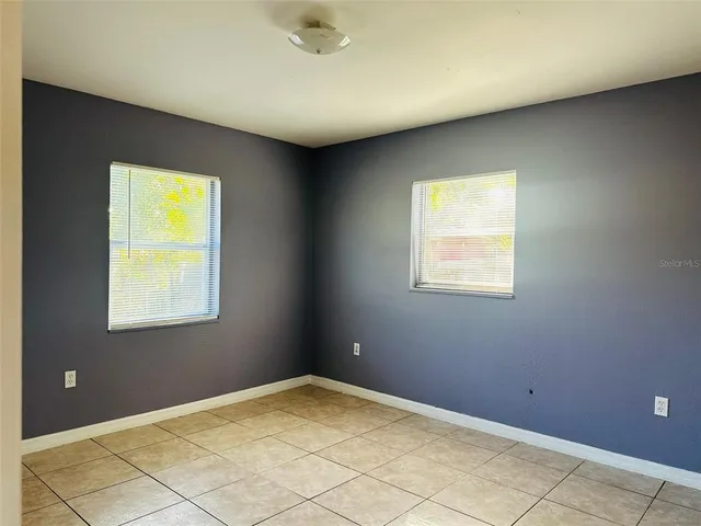 a view of empty room with window