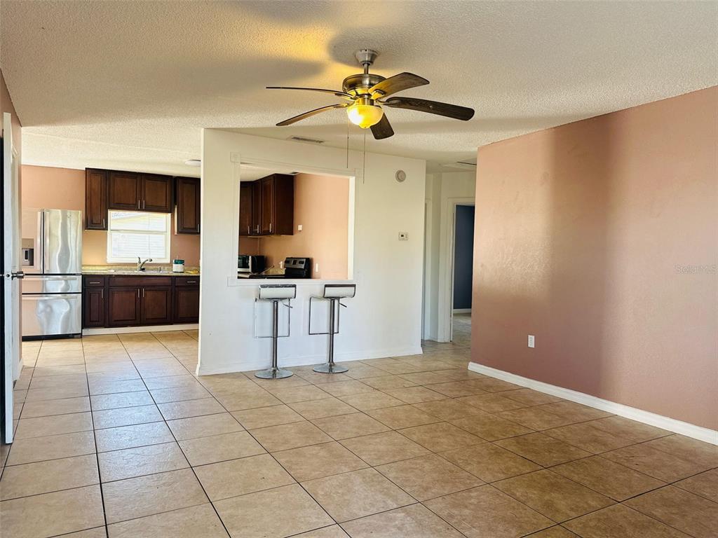 2107 Vincent Road Orlando, FL 32817 - Photo 5 of 23