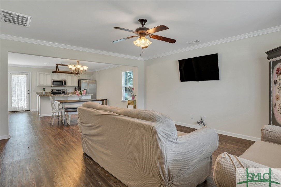 162 Blackwater Way Springfield, GA 31329 - Photo 6 of 27 Living Room