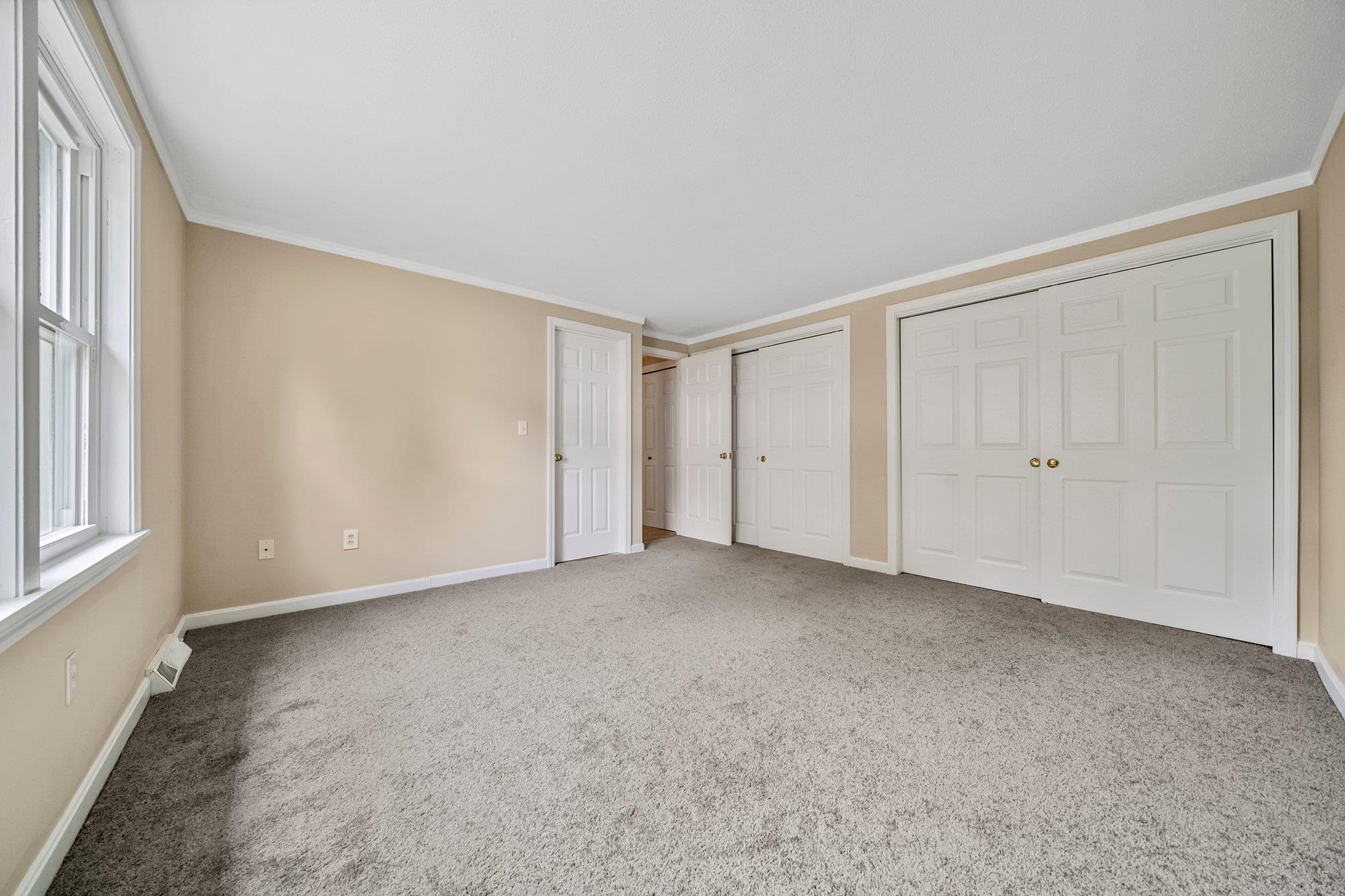 310 Fox Run Road Hudson, NH 03051 - Photo 16 of 34