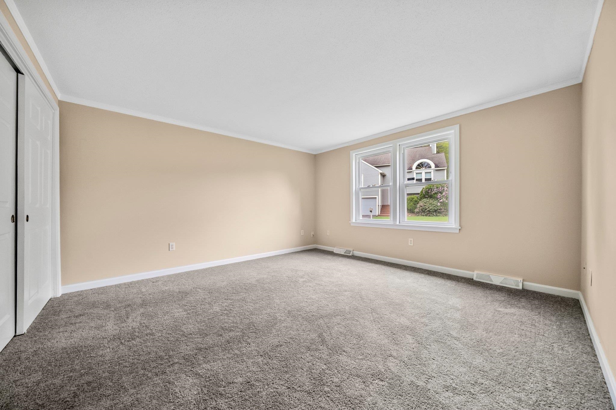 310 Fox Run Road Hudson, NH 03051 - Photo 21 of 34
