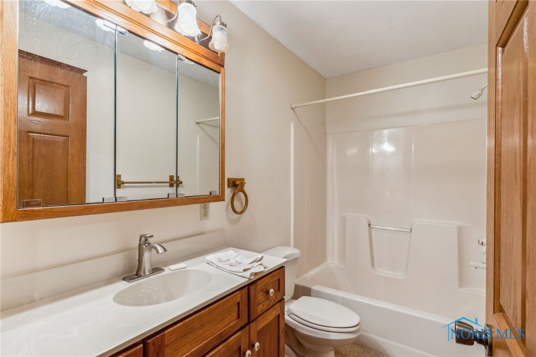 1629 Lockwood Road Findlay, OH 45840 - Photo 26 of 39 Gallery Image 26