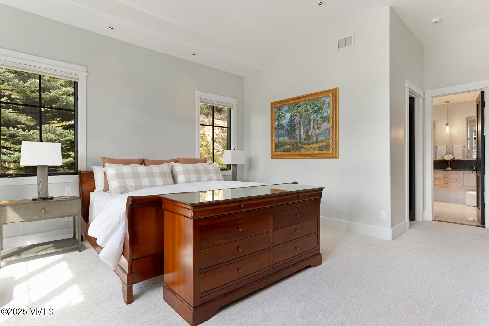 130 Fall Creek Road Edwards, CO 81632 - Photo 24 of 52 a room with a bed and a mirror