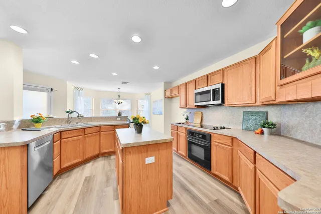 $525,000 | 9618 Geronimo Path, San Antonio, TX 78254