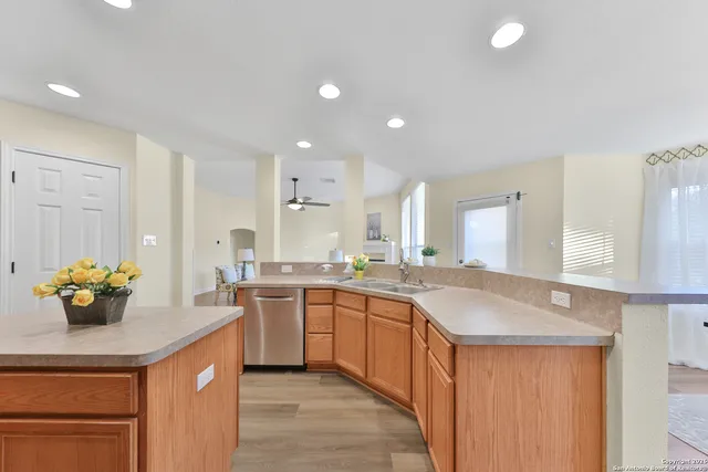 $525,000 | 9618 Geronimo Path, San Antonio, TX 78254