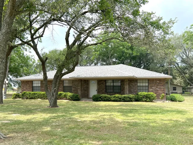 a view of outside area