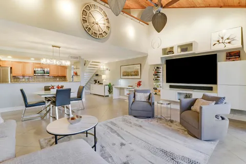 $9,000 | 204 Old Meadow Way, Palm Beach Gardens, FL 33418