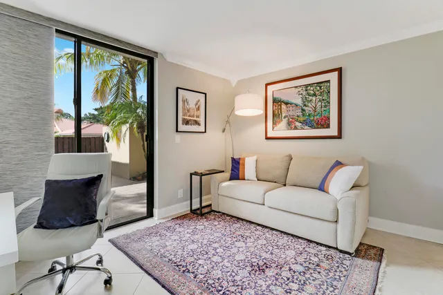 $9,000 | 204 Old Meadow Way, Palm Beach Gardens, FL 33418