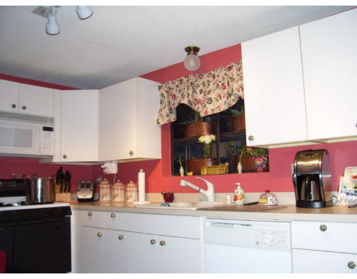 330 Durfee Street, Unit 2 Fall River, MA 02720 - Photo 8 of 12 Gallery Image 8