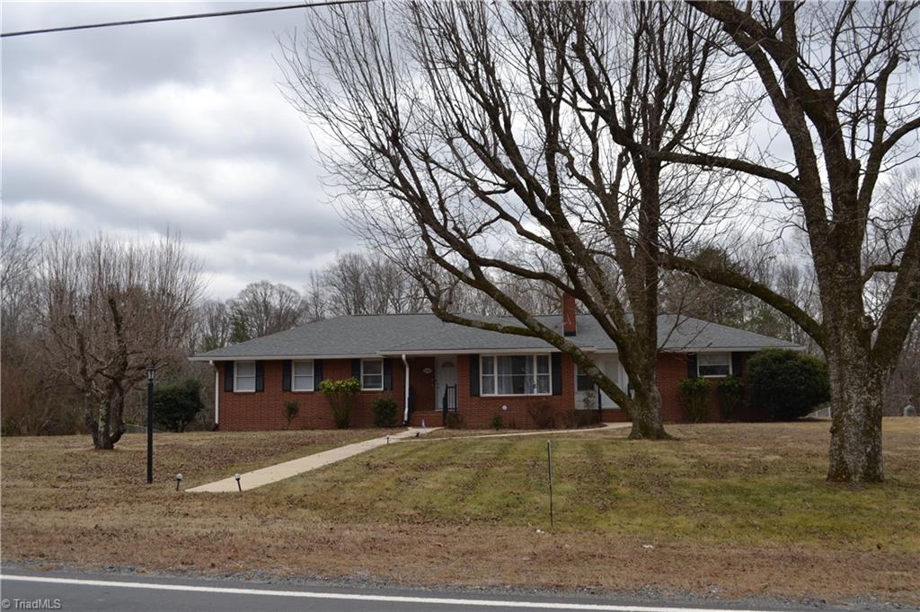 674 Priddy Loop Stoneville, NC 27048 - Photo 6 of 39