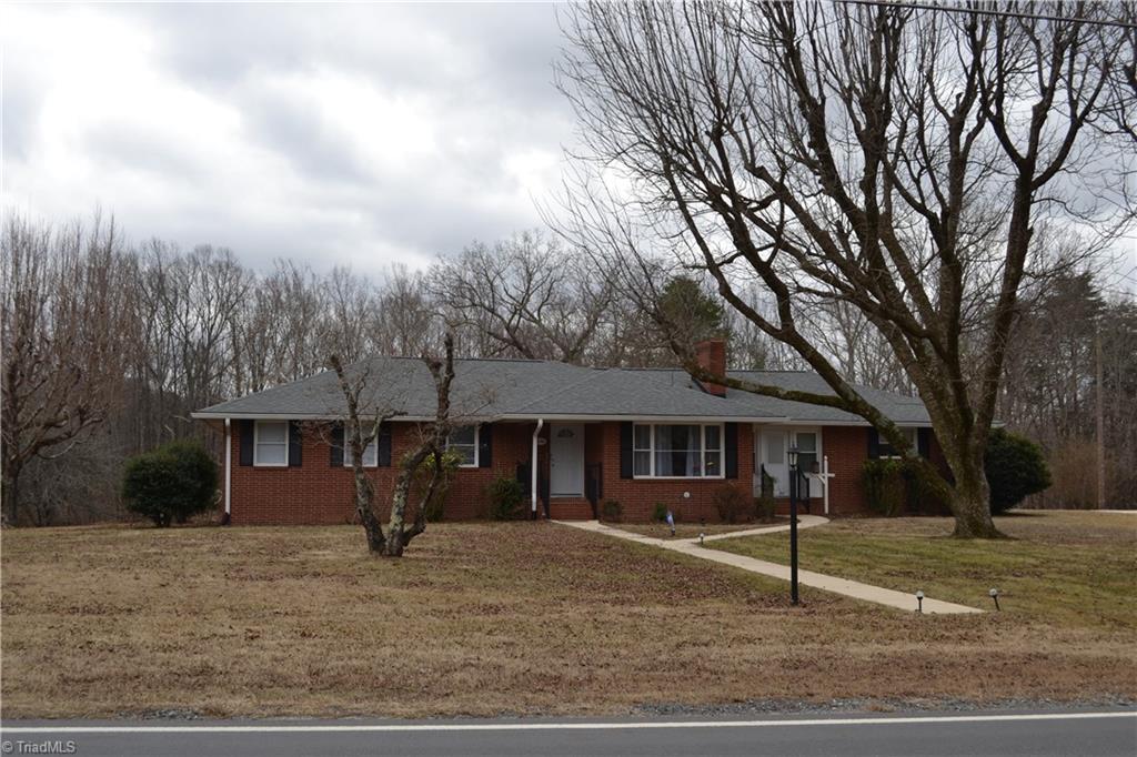 674 Priddy Loop Stoneville, NC 27048 - Photo 7 of 39