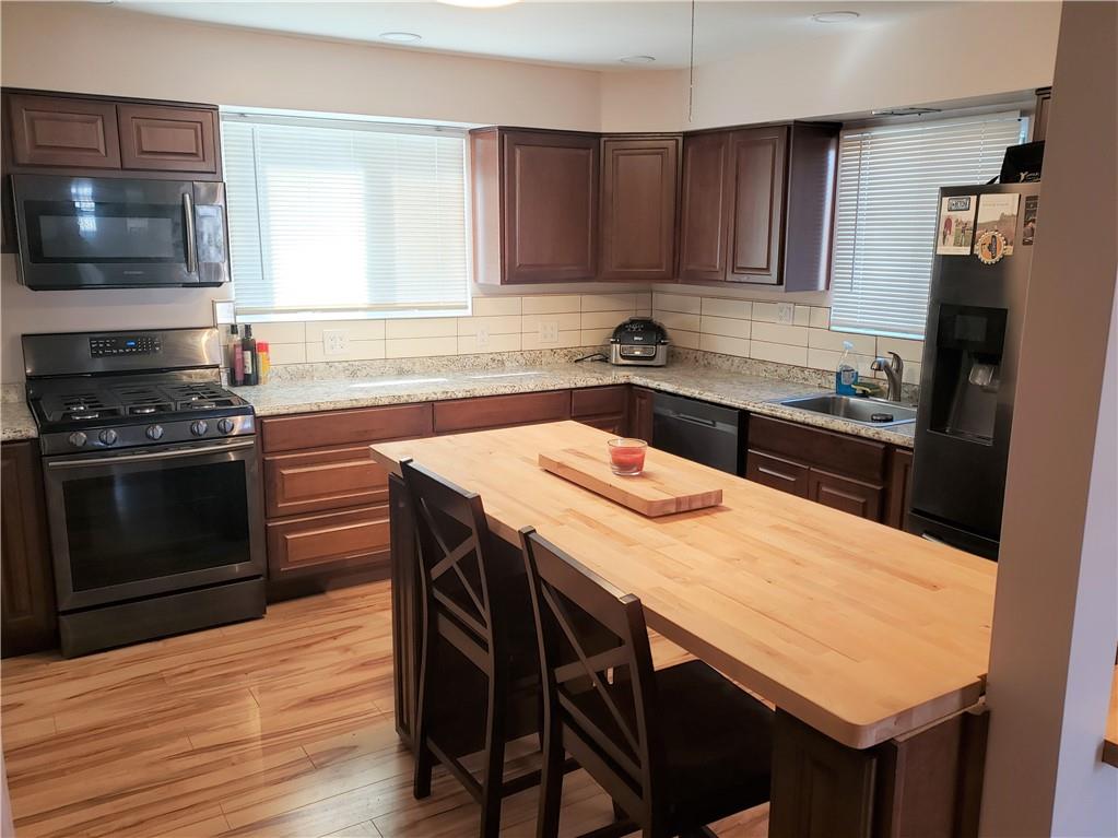 39 Glenn Way McKees Rocks, PA 15136 - Photo 4 of 16 Gallery Image 4