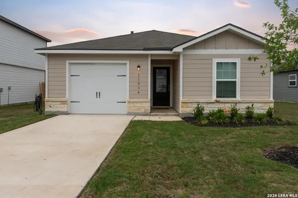 $1,500 | 11934 Luckey Villa, San Antonio, TX 78252