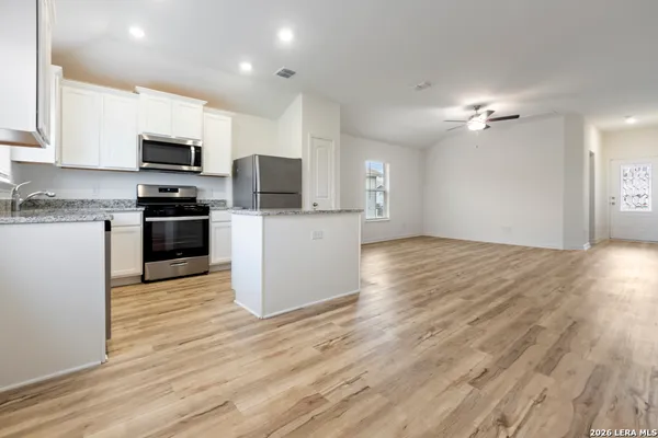 $1,500 | 11934 Luckey Villa, San Antonio, TX 78252