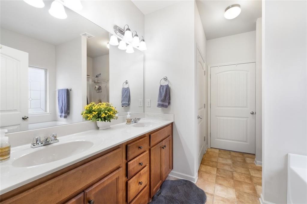 3711 Ridge Bluff Overlook Gainesville, GA 30507 - Photo 27 of 42